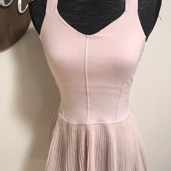 Lululemon city tank barely pink color - Picture 2 of 5